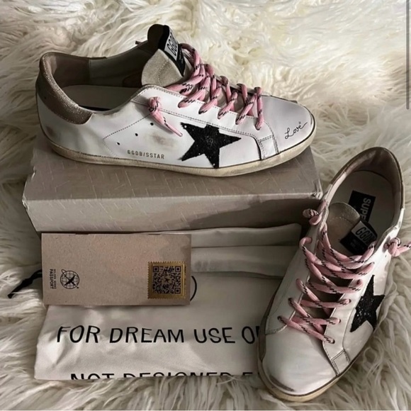 Golden Goose Sneakers